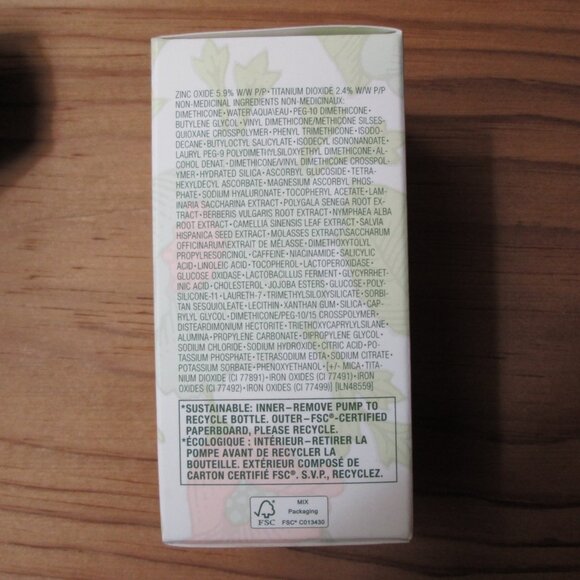 Clinique Even Better Clinical Serum Foundation in Clove - Picture 3 of 6